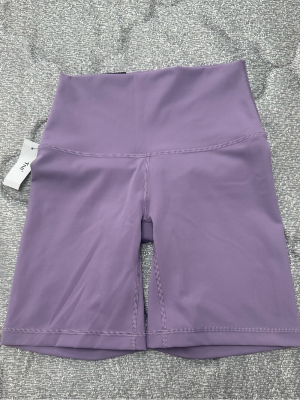 Aritzia TnaSLICK Cheeky Hi-Rise 7 inches Shorts Breezy Purple XS New With Tags